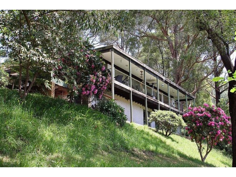 6 Caroline Cresent, Mount Dandenong VIC 3767