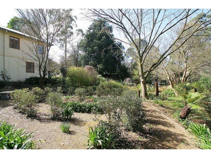 11 Birds Road, Ferny Creek VIC 3786