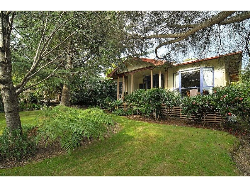 1576 Burwood Highway, Tecoma VIC 3160