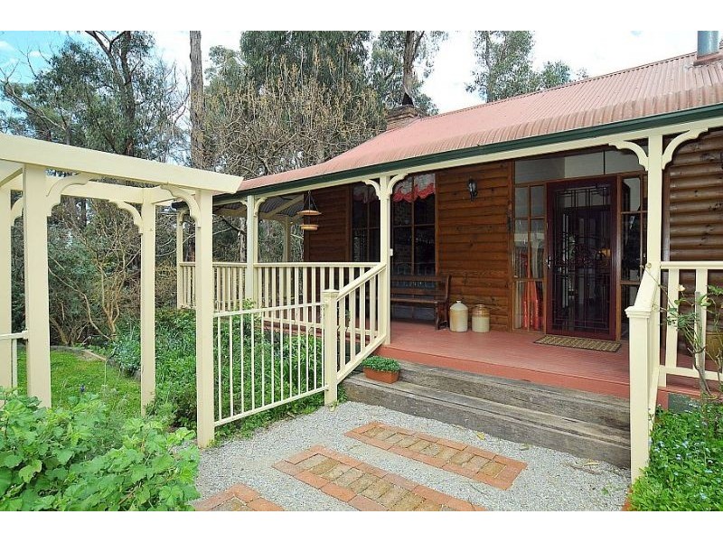 20 Bolton Road, Selby VIC 3159