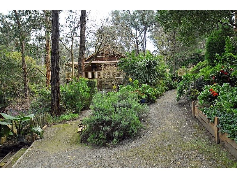 20 Bolton Road, Selby VIC 3159