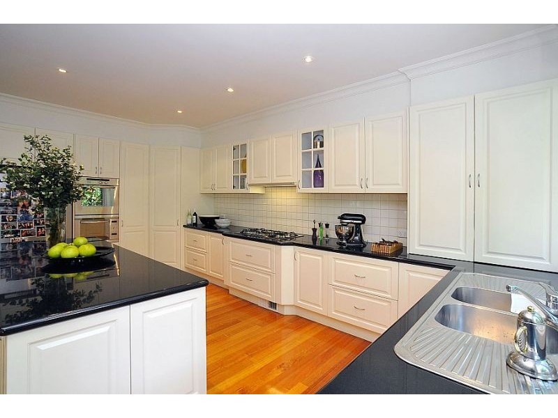 24 Olinda-Monbulk Road, Olinda VIC 3788