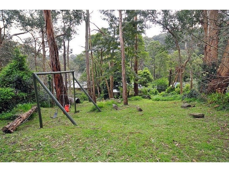 8 Anderson Road, Tecoma VIC 3160