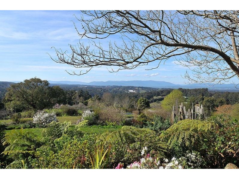 2 BlueBell Court, The Patch VIC 3792