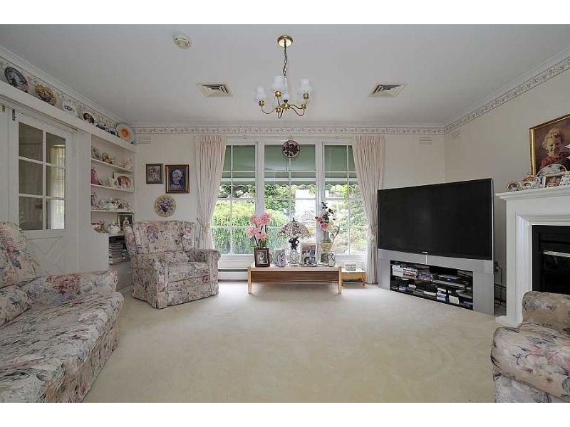 80 Old Coach Road, Mount Dandenong VIC 3767