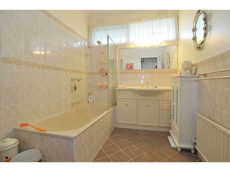 80 Old Coach Road, Mount Dandenong VIC 3767