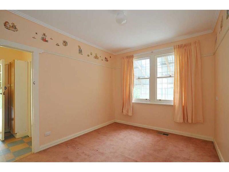 28 The Serpentine, Tecoma VIC 3160