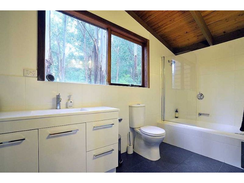 7 St James Avenue, Kallista VIC 3791