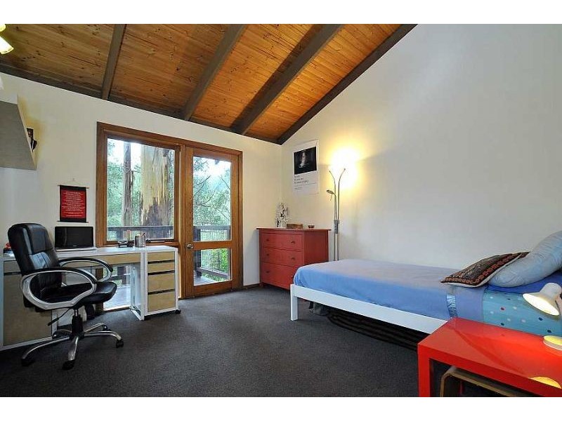 7 St James Avenue, Kallista VIC 3791
