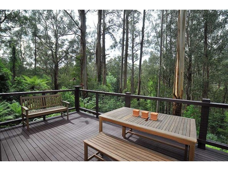 7 St James Avenue, Kallista VIC 3791