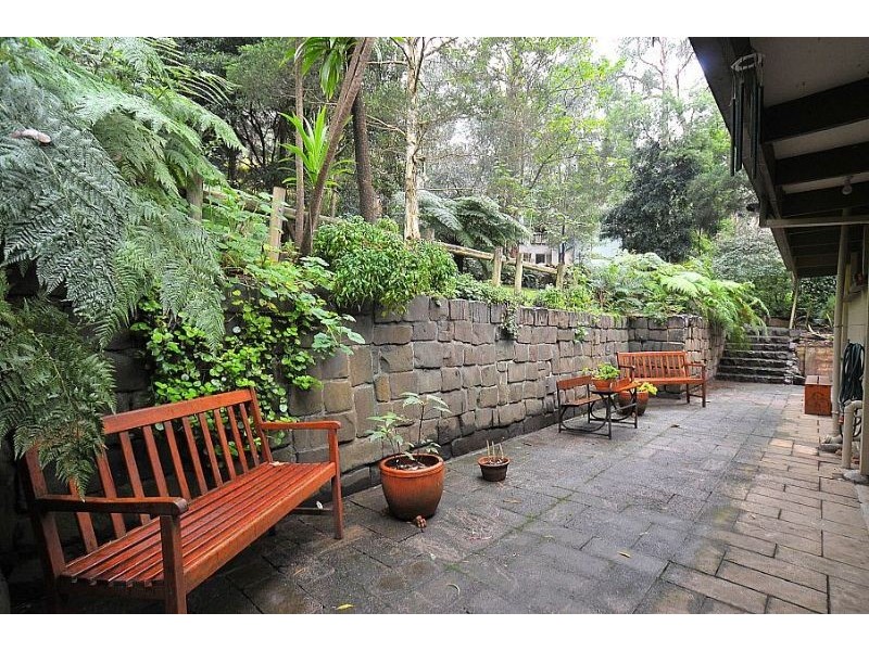 5 Woodland Grove, Selby VIC 3159