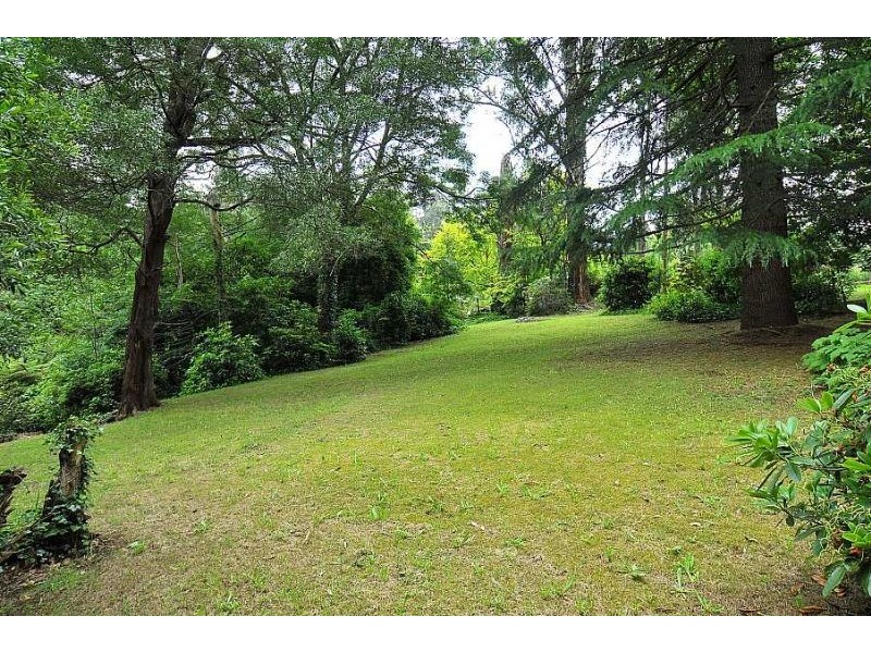 10 Warwick Farm Road, Olinda VIC 3788