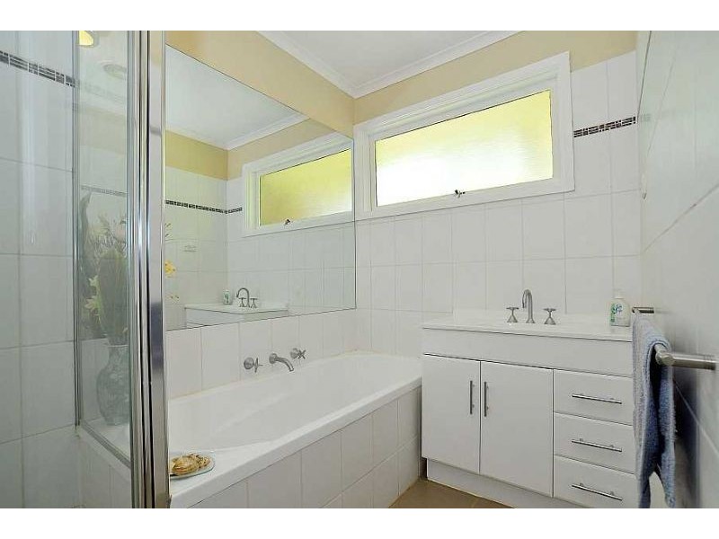 10 Warwick Farm Road, Olinda VIC 3788