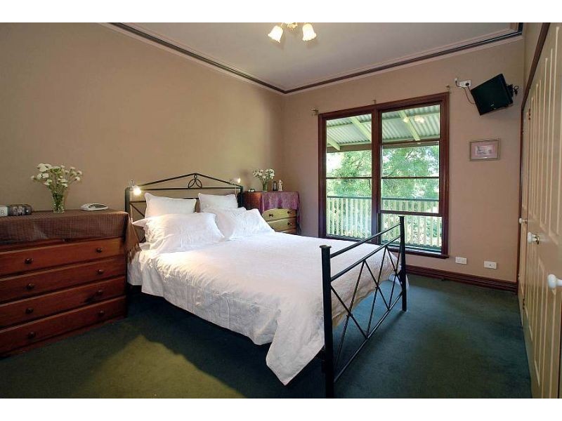 5 Myra Court, Kalorama VIC 3766