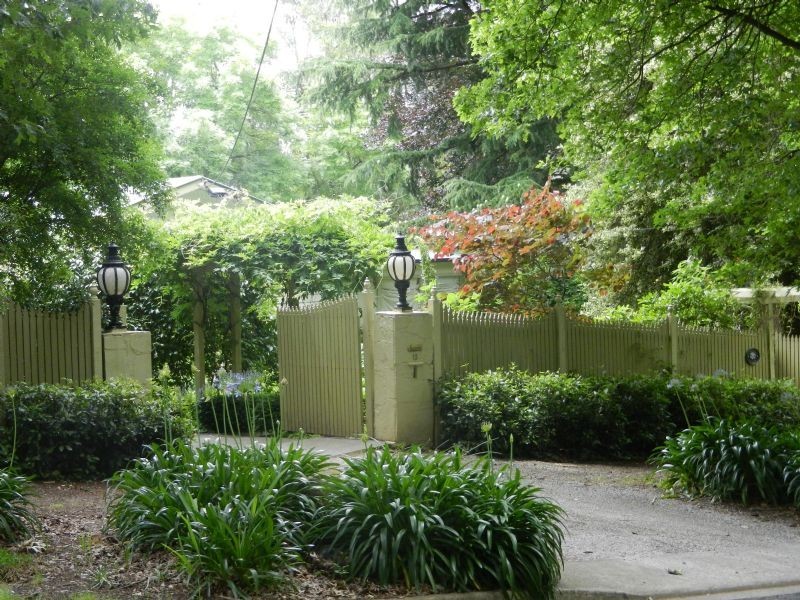 15 The Crescent, Sassafras VIC 3787