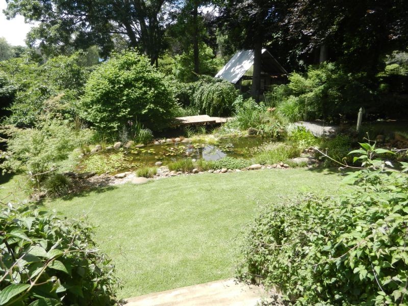 15 The Crescent, Sassafras VIC 3787