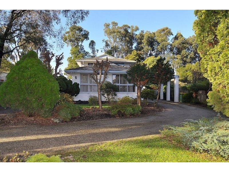 7 Mayview Drive, Monbulk VIC 3793