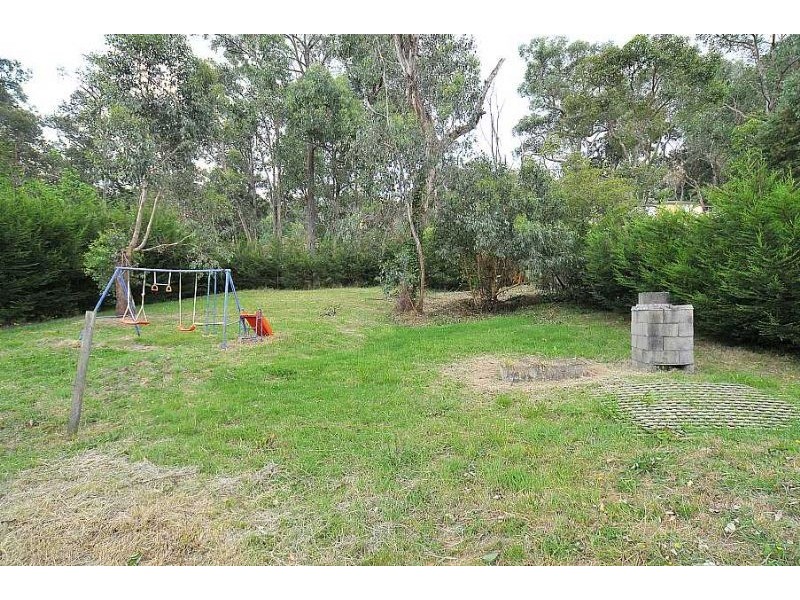 21 Ternes Road, Upwey VIC 3158