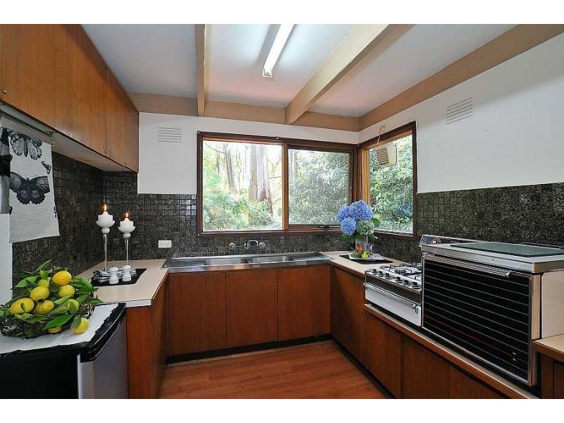 1 Hillandale Road, The Patch VIC 3792