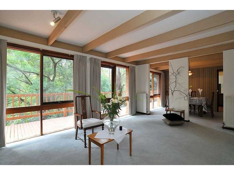 1 Hillandale Road, The Patch VIC 3792