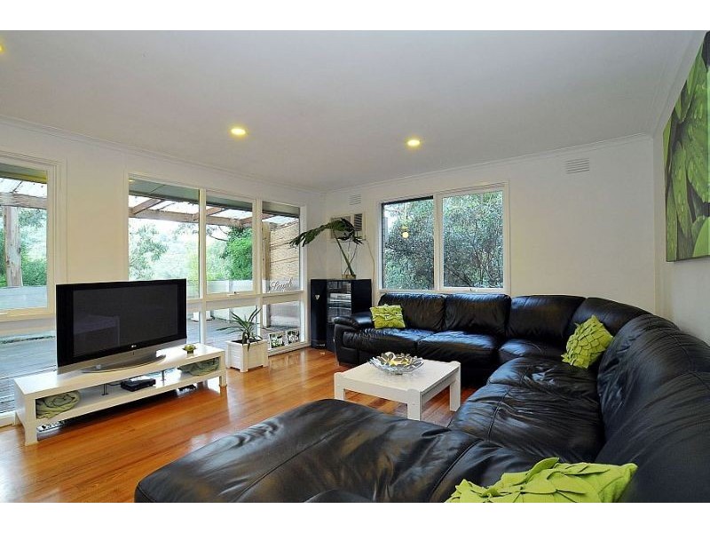 87 Temple Road, Selby VIC 3159