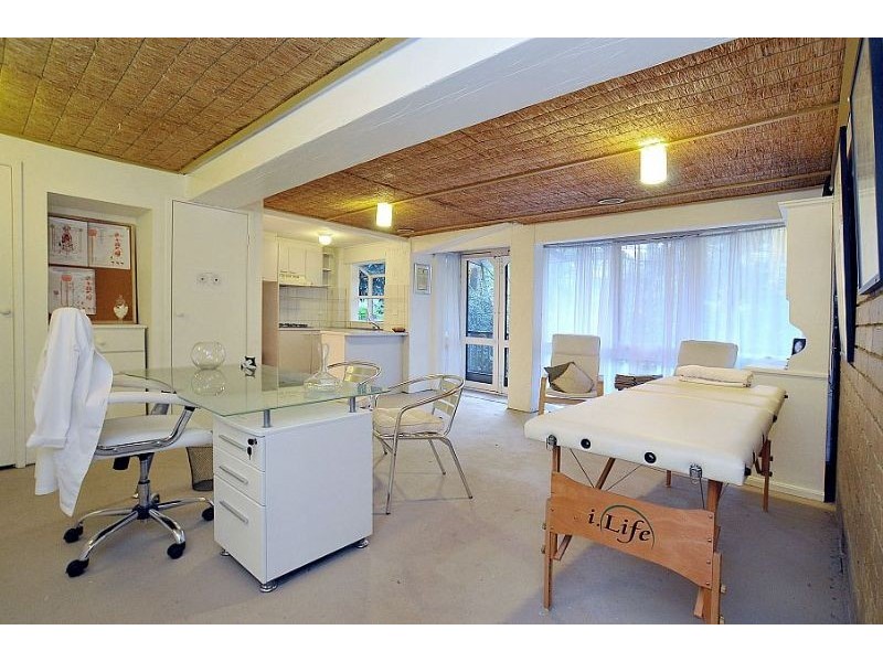 87 Temple Road, Selby VIC 3159