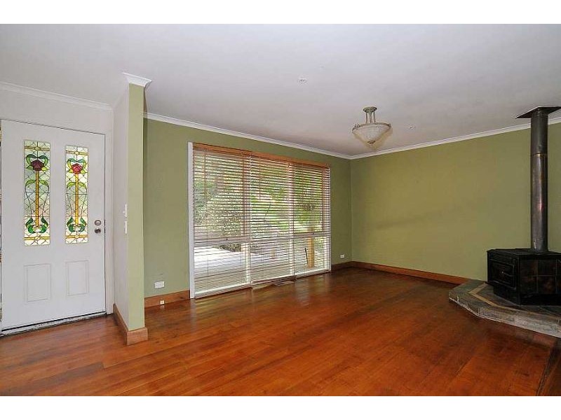 47 Waratah Avenue, Belgrave VIC 3160