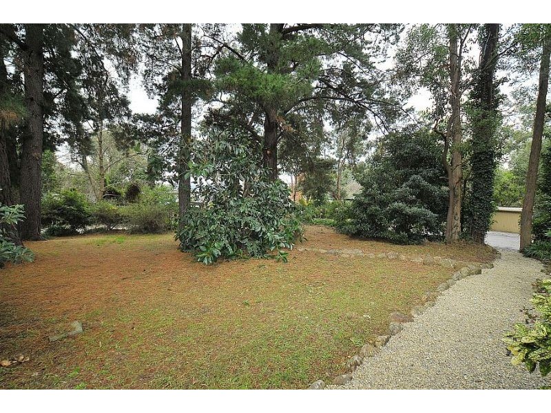 1 Nathalia Road, Belgrave South VIC 3160