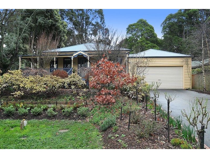 3 Claverton Avenue, Mount Dandenong VIC 3767