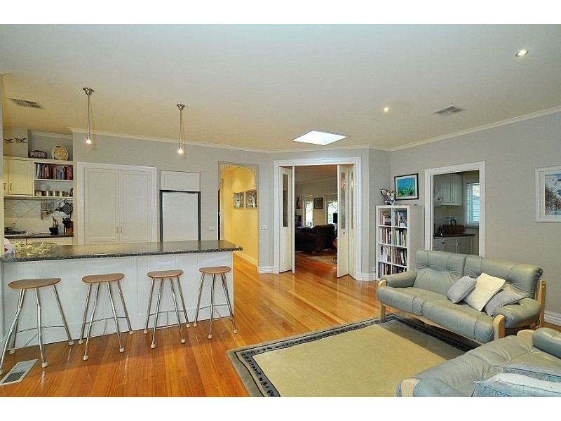 3 Claverton Avenue, Mount Dandenong VIC 3767