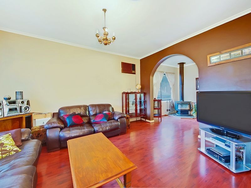 5 Clematis Avenue, Ferntree Gully VIC 3156