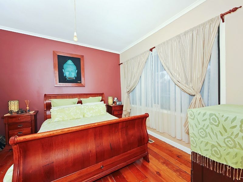 5 Clematis Avenue, Ferntree Gully VIC 3156