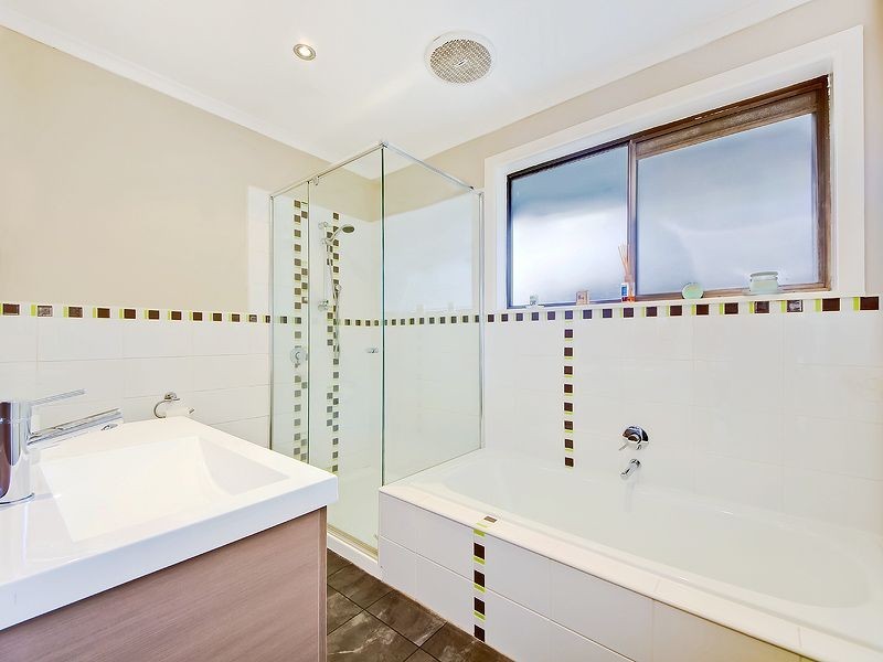 5 Clematis Avenue, Ferntree Gully VIC 3156