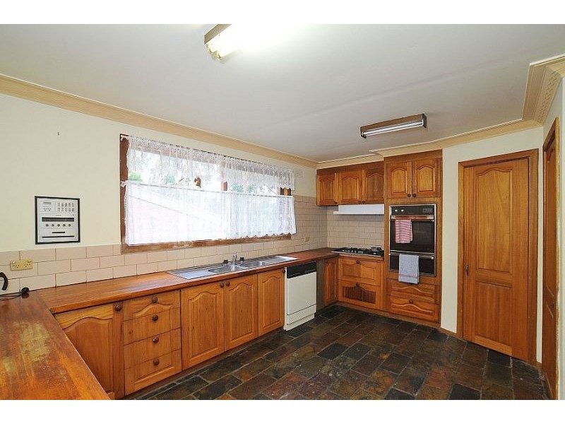 19 Bennett Avenue, Belgrave VIC 3160