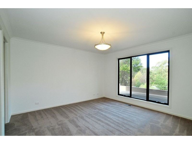 9 Laurie Avenue, Tecoma VIC 3160