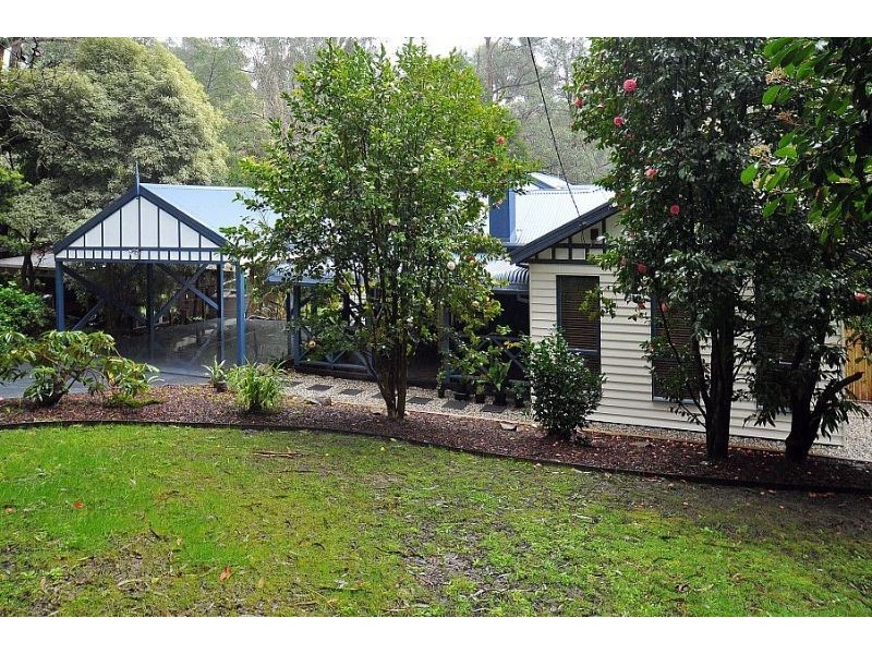 15 Wombalana Road, Selby VIC 3159