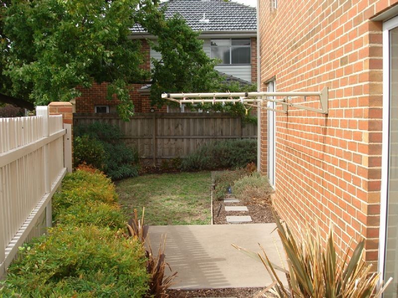 2  Jade Circuit, Burwood East VIC 3151
