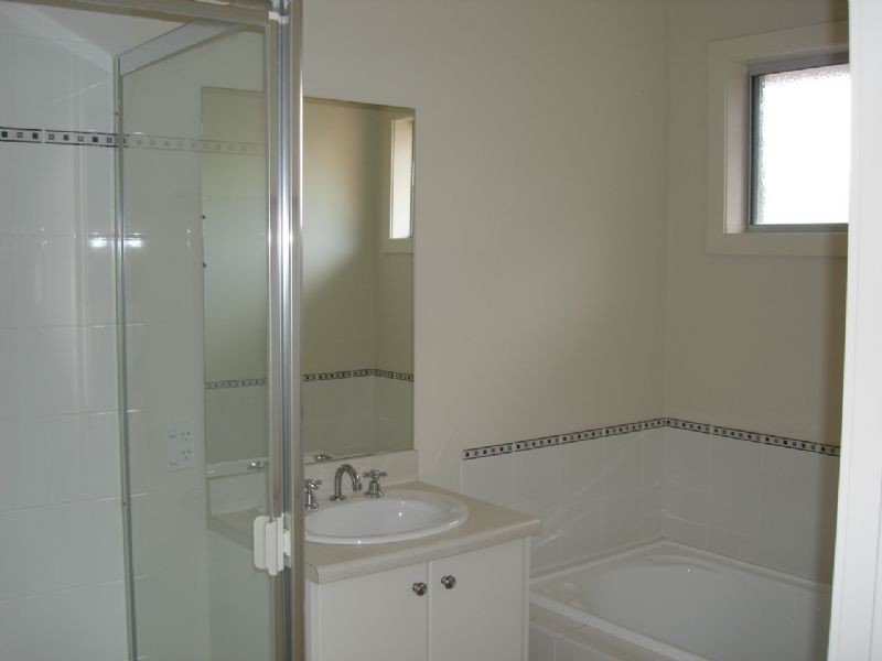 2  Jade Circuit, Burwood East VIC 3151