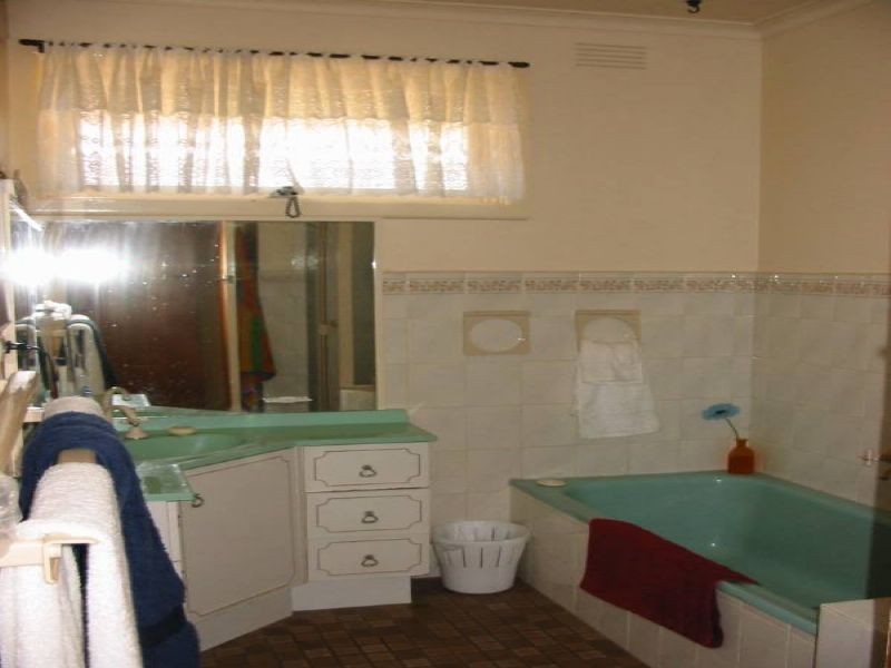 16 Lupin Street, Blackburn North VIC 3130