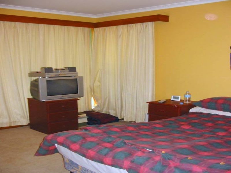 16 Lupin Street, Blackburn North VIC 3130