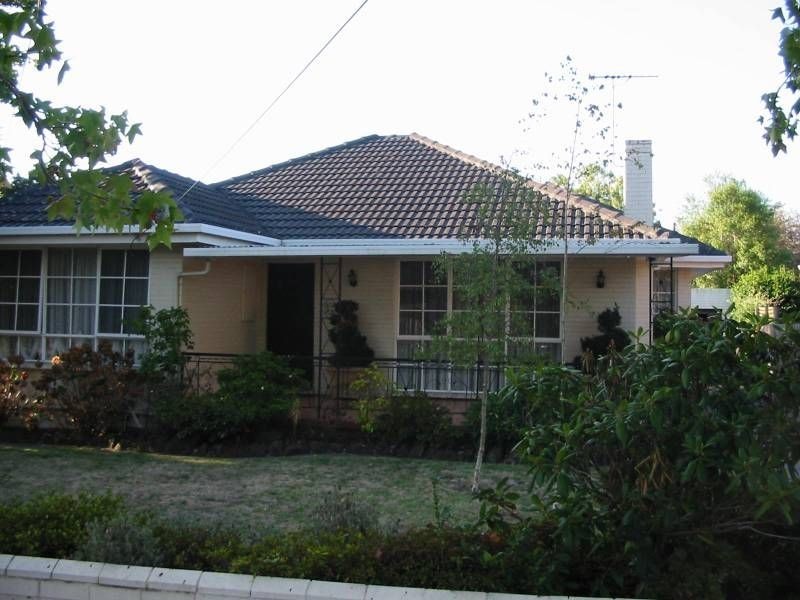 11 Norma Road, Forest Hill VIC 3131