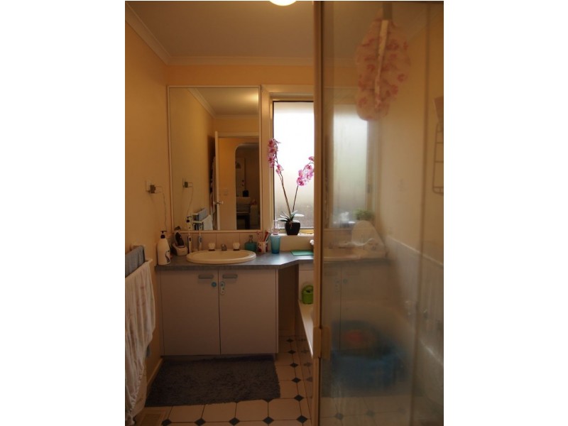 2/7 Vicki Street, Blackburn South VIC 3130