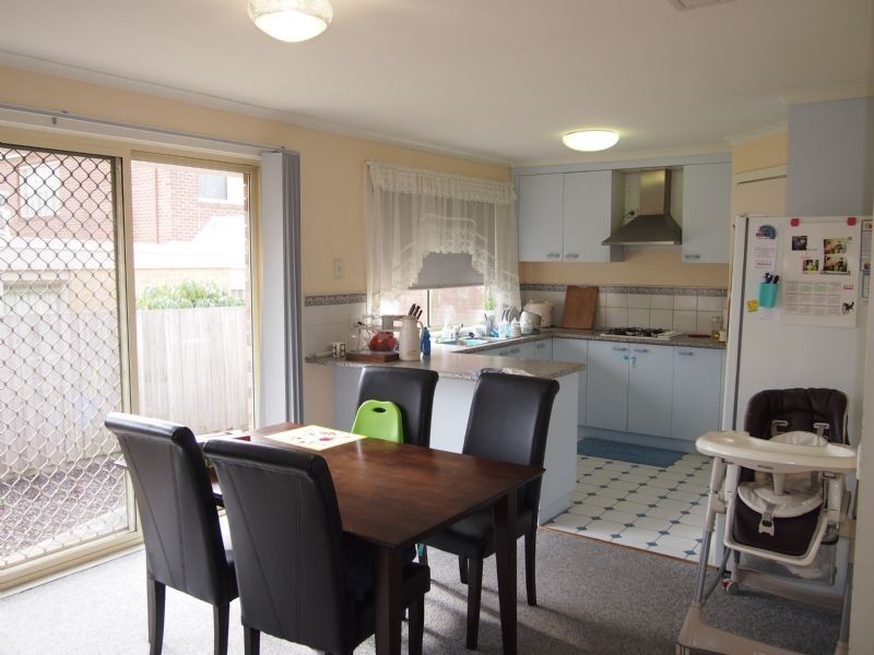 2/7 Vicki Street, Blackburn South VIC 3130
