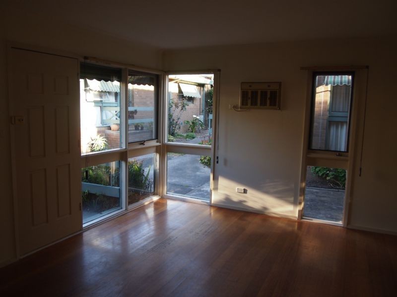 8/11 John Street, Blackburn VIC 3130