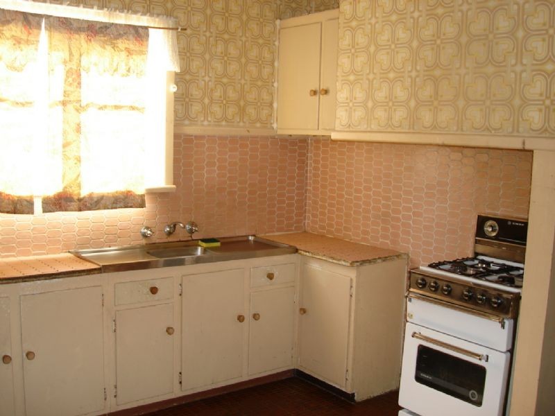 4 Hirst Street, Blackburn VIC 3130