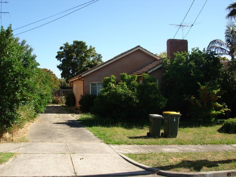 4 Hirst Street, Blackburn VIC 3130