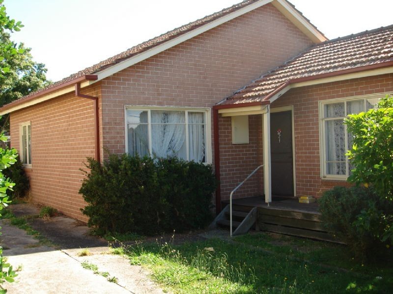 4 Hirst Street, Blackburn VIC 3130