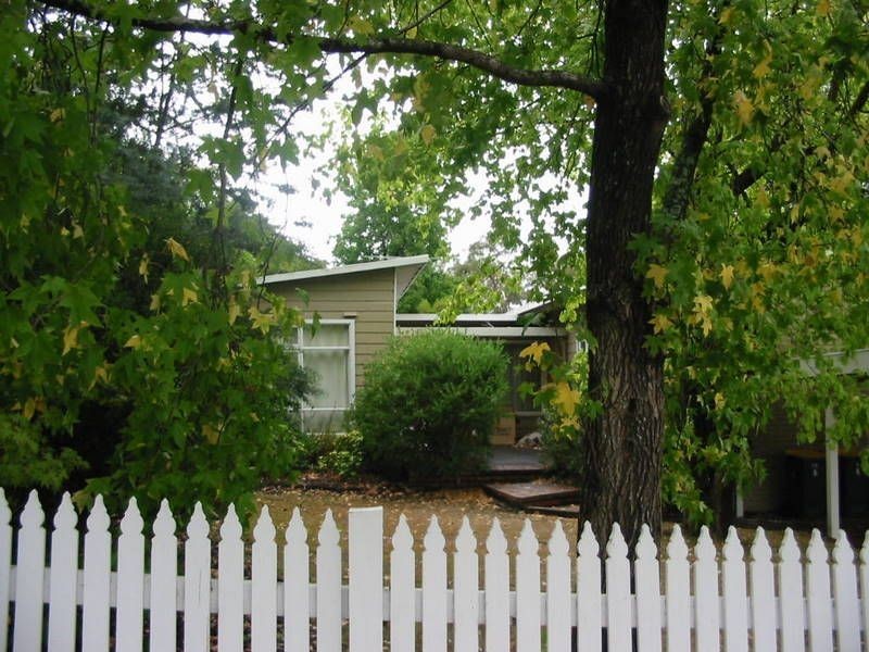 5 Cromwell Court, Blackburn VIC 3130