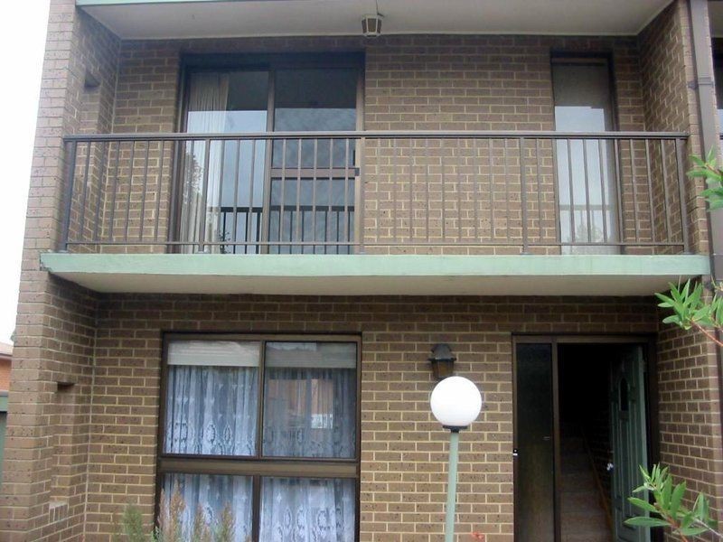 2/9 Station Street, Blackburn VIC 3130
