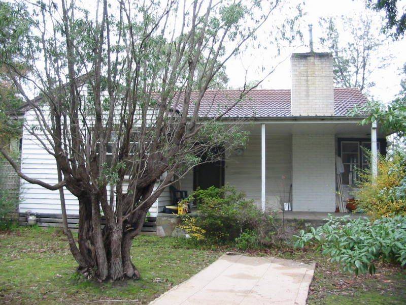 8 Masons Road, Blackburn VIC 3130